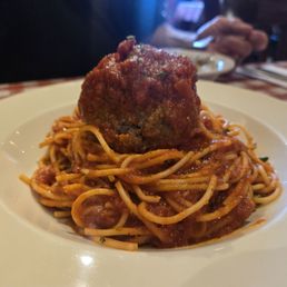 Buca di Beppo Italian Restaurant signature dishes Spaghetti with MeatballsChicken ParmigianaFettuccine Alfredo